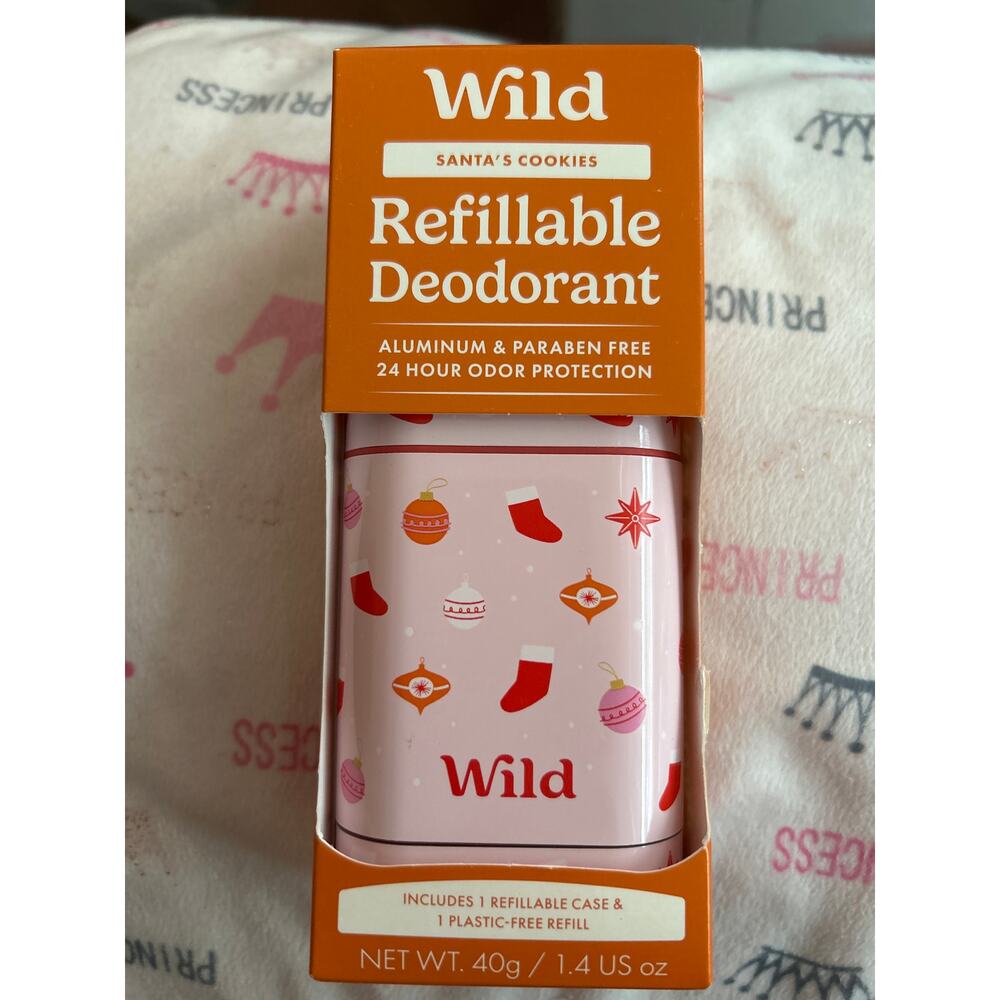 New Wild Cosmetics Refillable Christmas 🤶 Case Santa’s Cookies 🍪 Alum Free